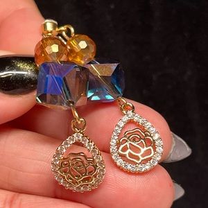 Long dangly charm earrings “ROSES” NWT